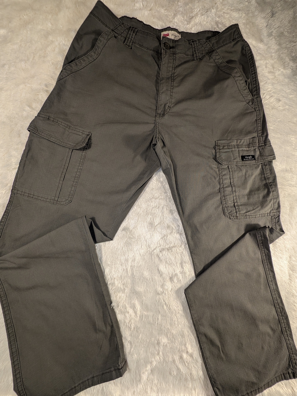 Wrangler Men's Cargo Pants - Gray